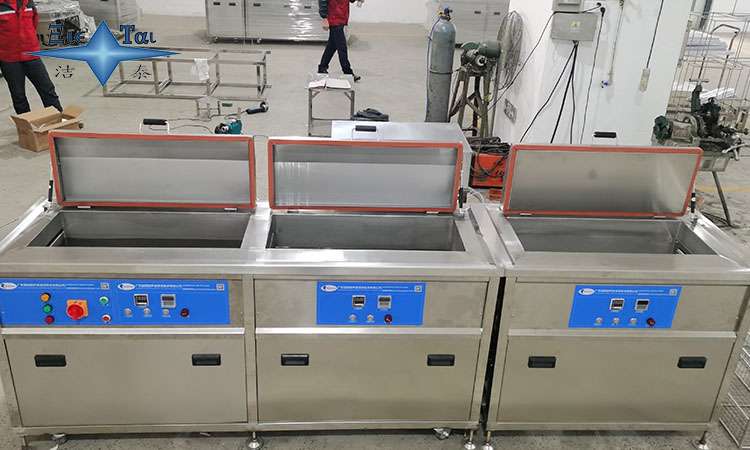 超聲波清洗機(jī)在眼鏡行業(yè)的應(yīng)用，如何確保清潔透明？