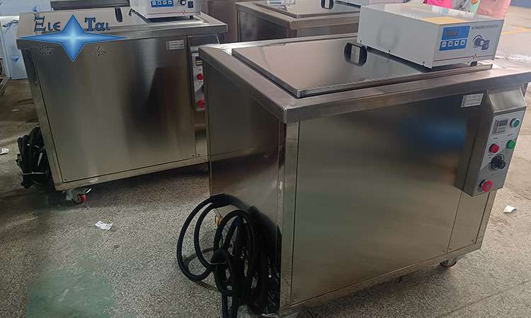 超聲波清洗機在醫(yī)藥研究和生產中的多重應用