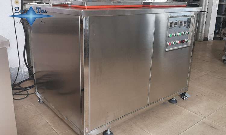 超聲波清洗設(shè)備的廣泛應(yīng)用領(lǐng)域：高效、全面的清潔解決方案