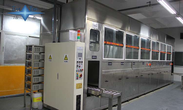 超聲波清洗機(jī):延長金屬模具壽命與保持產(chǎn)品質(zhì)量的利器 超聲波清洗機(jī):延長金屬模具壽命與保持產(chǎn)品質(zhì)量的利器