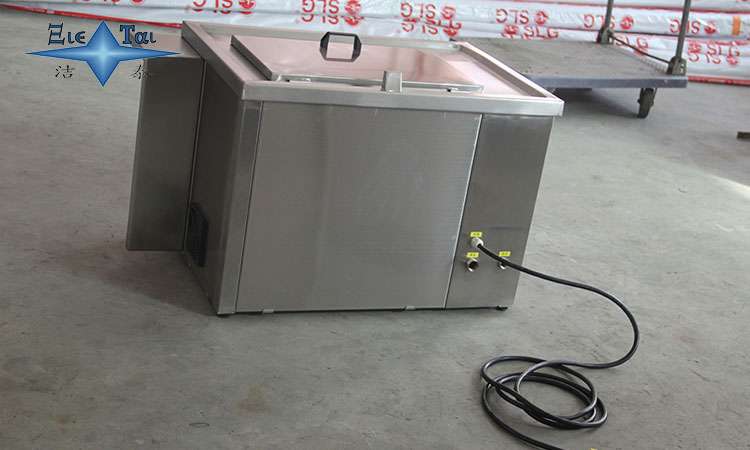 精密零件的清潔藝術:超聲波清洗器的完美協(xié)同 精密零件的清潔藝術:超聲波清洗器的完美協(xié)同