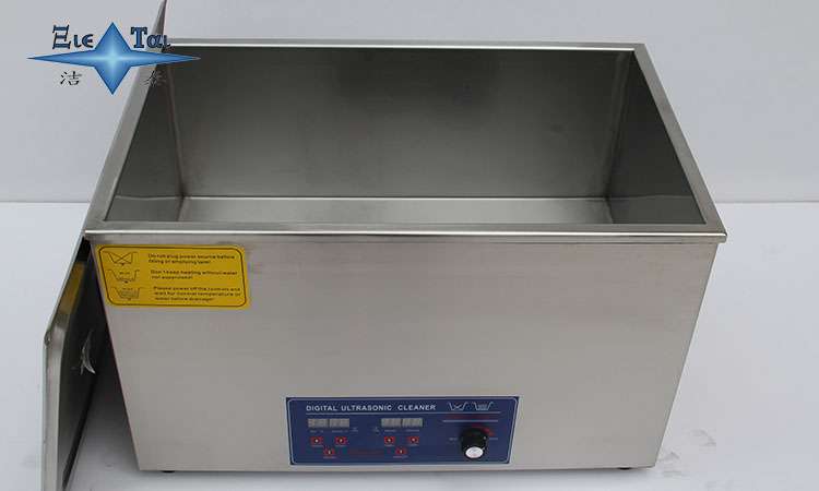 清洗科技引領(lǐng)者：超聲波清洗機在電子行業(yè)中的獨特地位