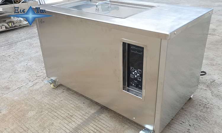 超聲波清洗機(jī)：萬能清洗工具還是有選擇的設(shè)備？