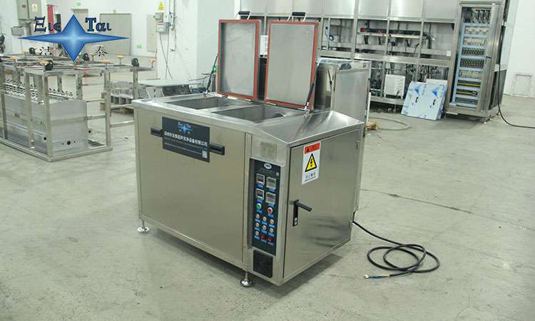 為什么超聲波清洗機(jī)有溫度？揭秘溫度對(duì)清洗效果的關(guān)鍵作用